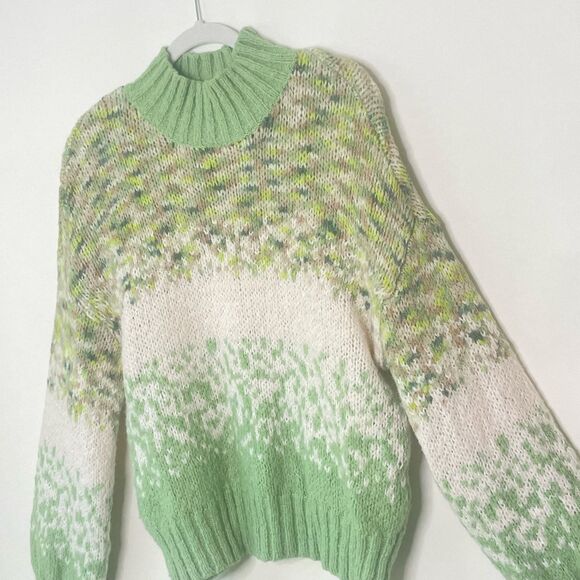 Aerie Green Oversized Mock Neck Fluffy Yarn Sweater Medium - Picture 3 of 9